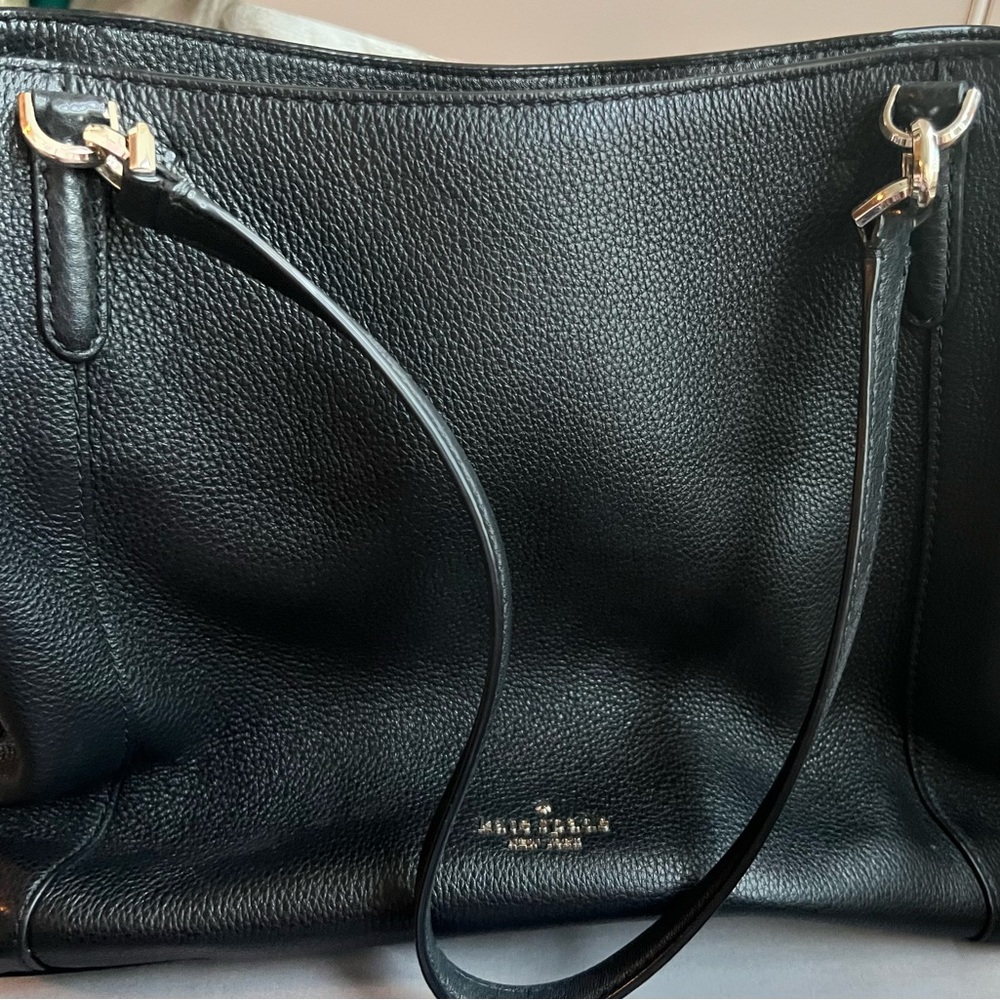 Kate Spade New York Leila Medium Triple Compartment Shoulder Bag - black